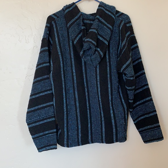 poncho - Picture 2 of 2